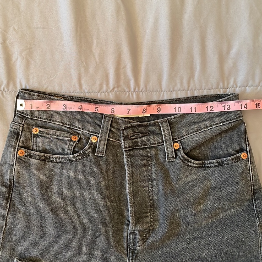 Levi’s Women’s Jeans Wedgie Skinny Gray Black Size 28 NWT - Picture 5 of 9